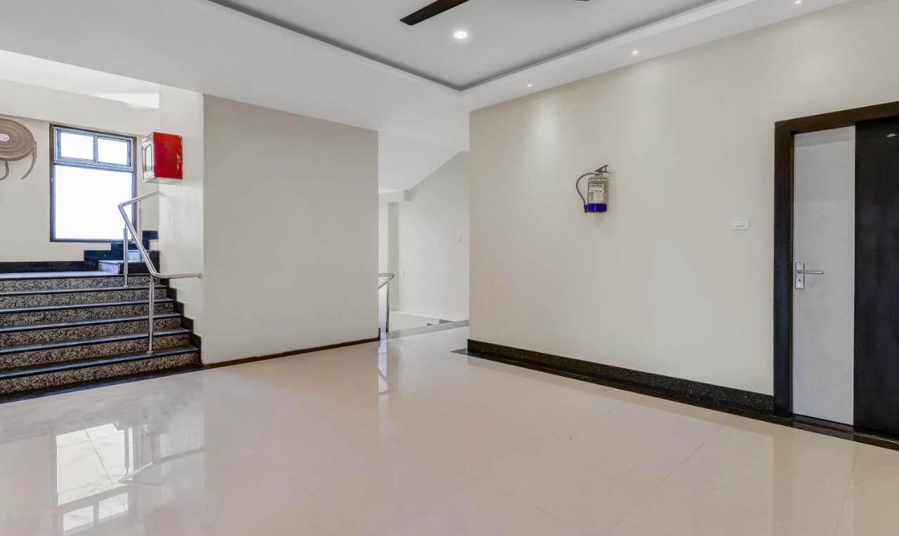 Treebo Hotel Mobi Vip Airport 구와하티 외부 사진